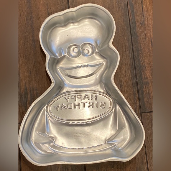 Vintage Wilton Cookie Monster Big Bird Cake Pan Aluminum Sesame Street Muppets - Picture 7 of 9